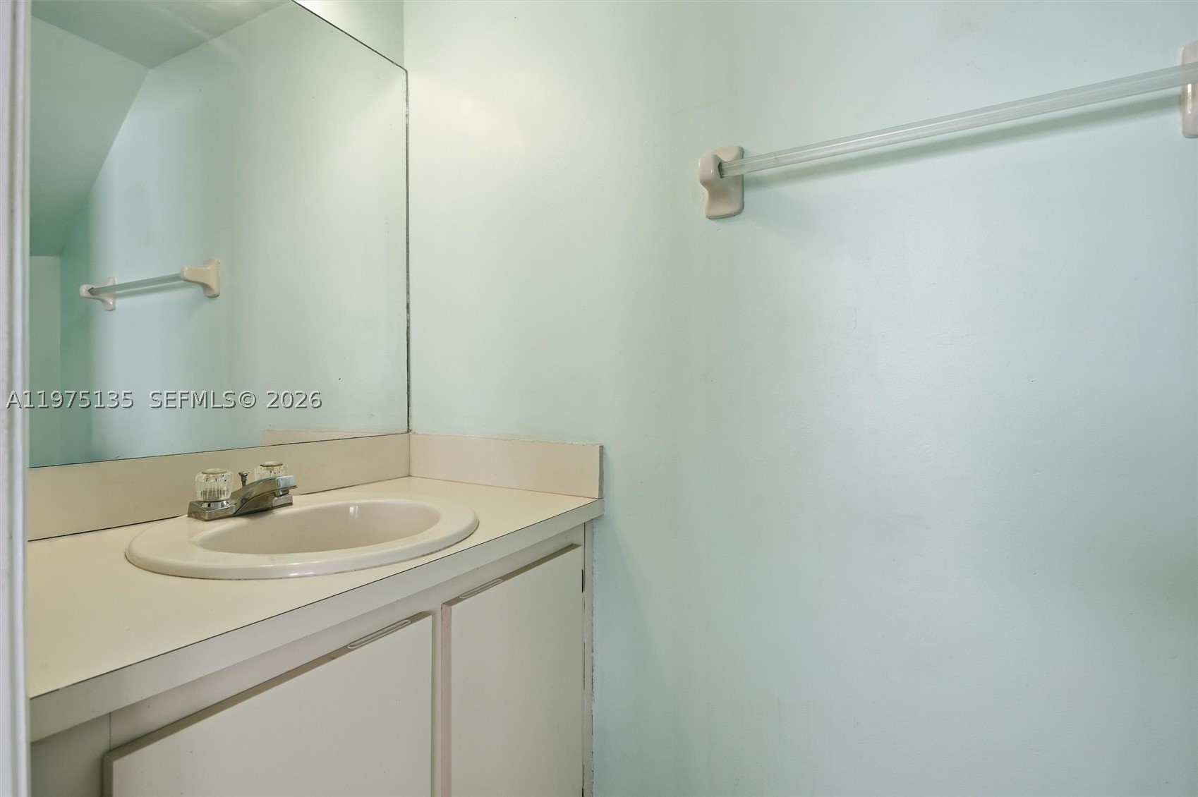 NEW PASEOS CASTELLANOS CO - Residential