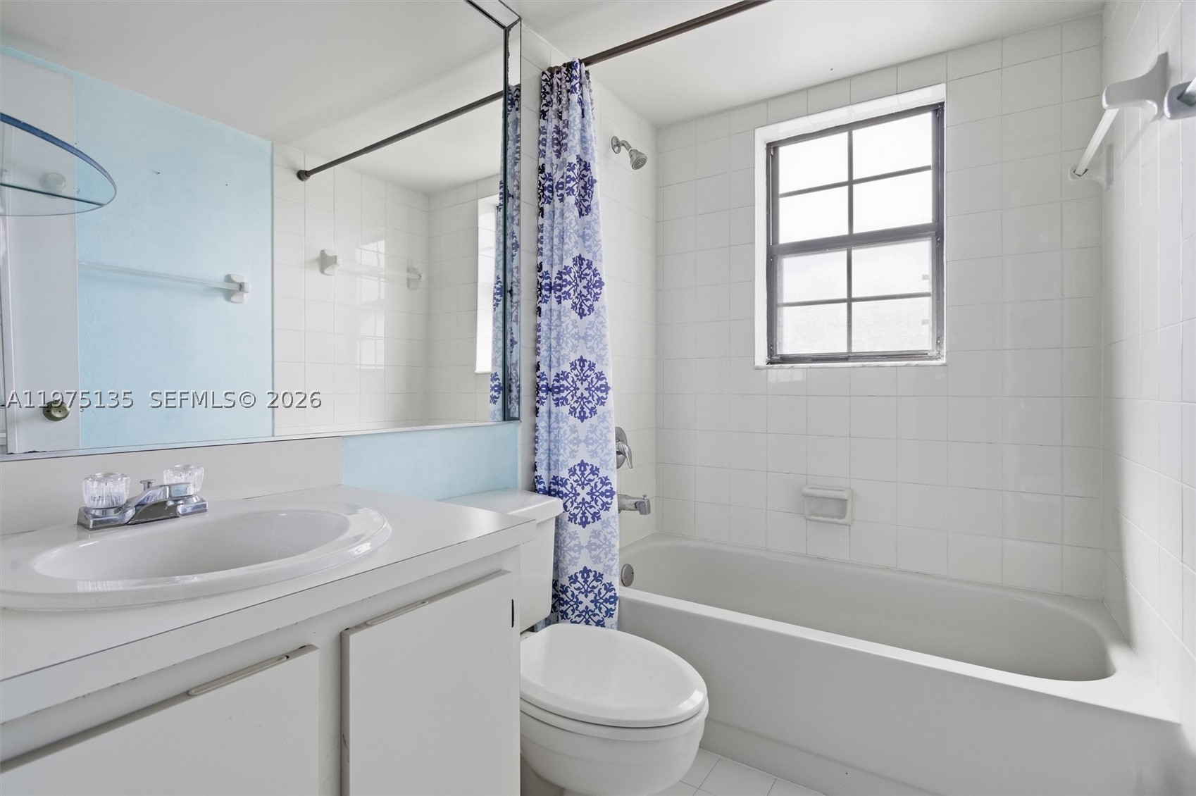 NEW PASEOS CASTELLANOS CO - Residential