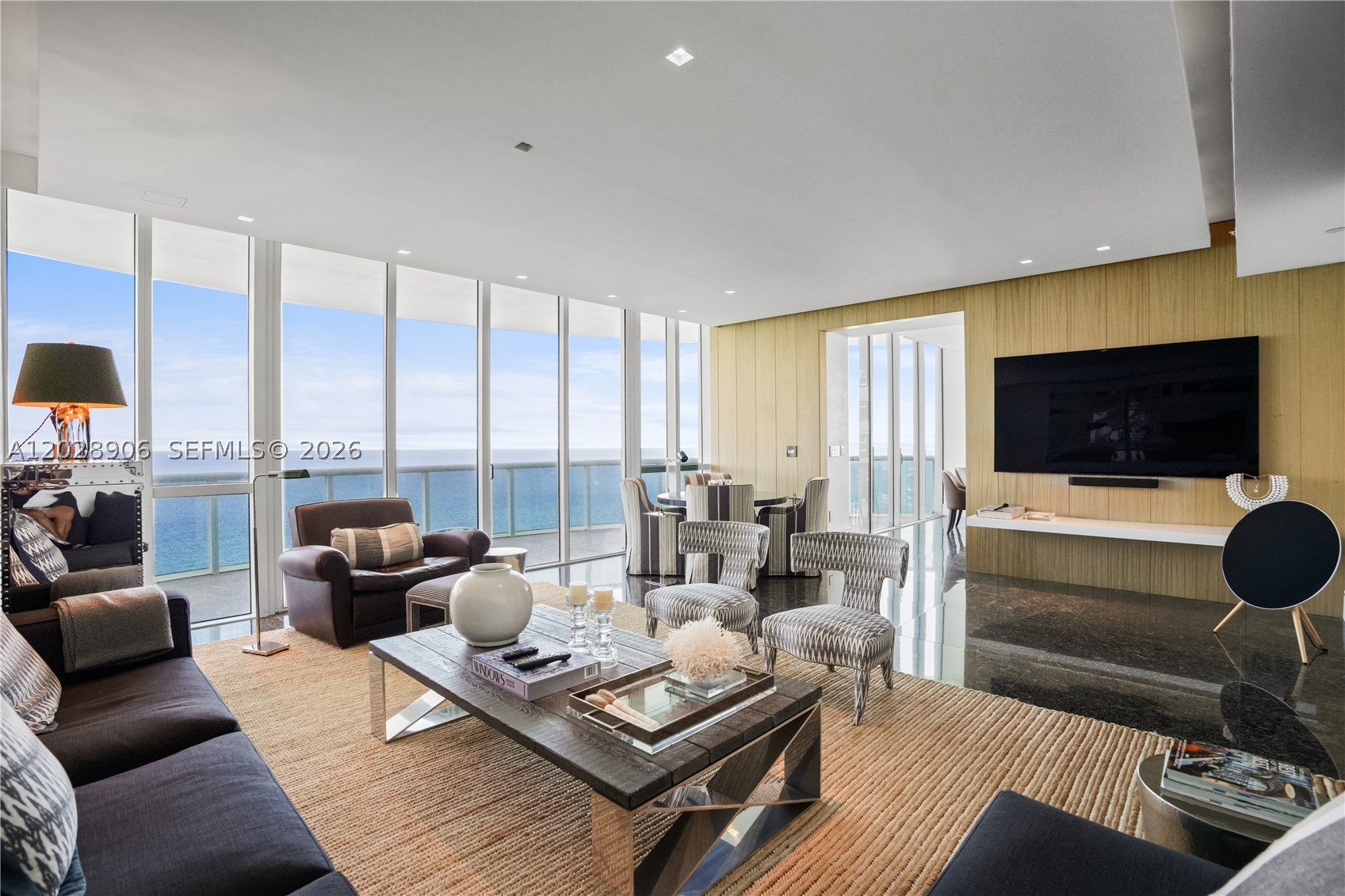 TDR TOWER III CONDO - Residential