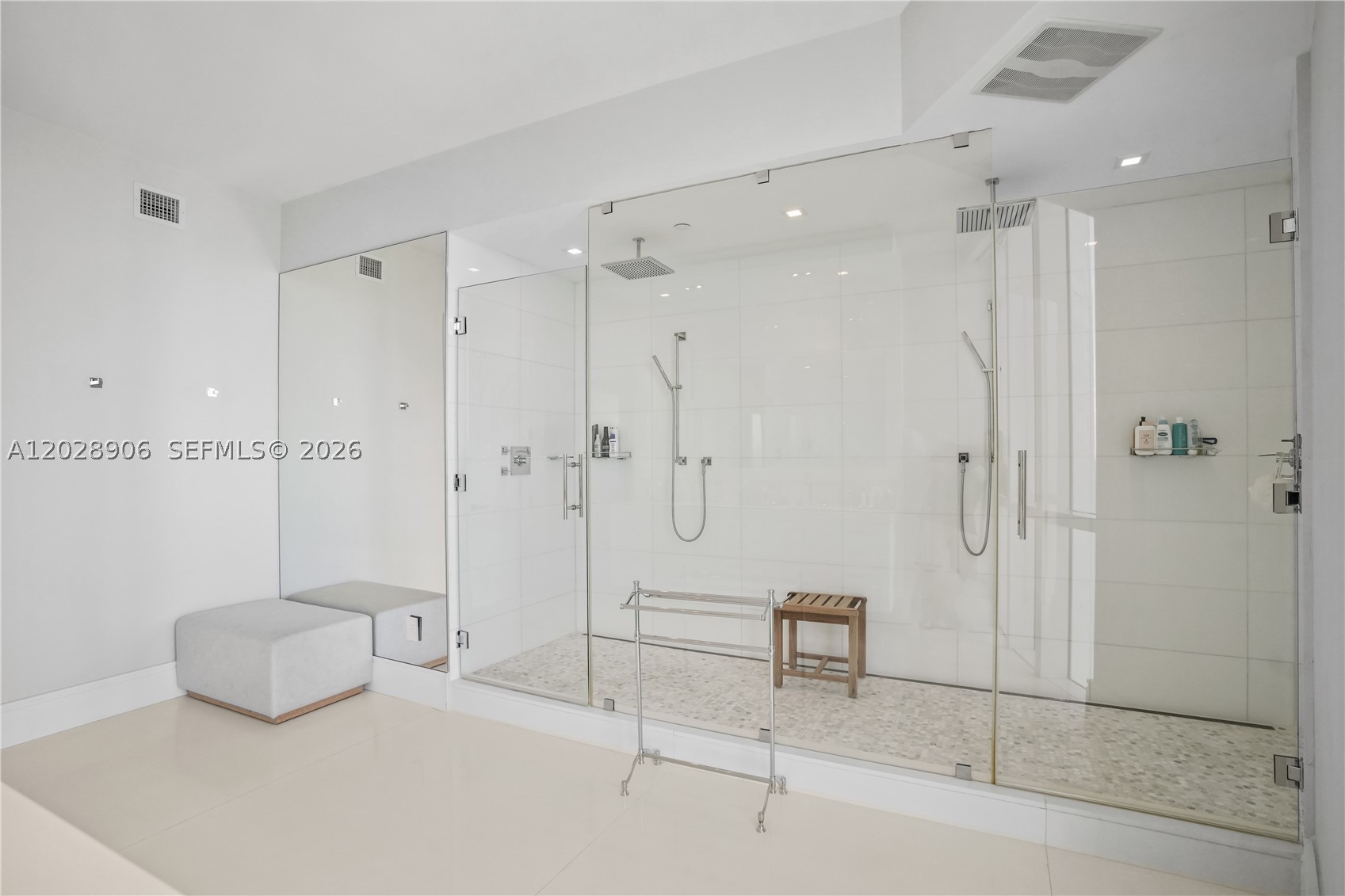TDR TOWER III CONDO - Residential
