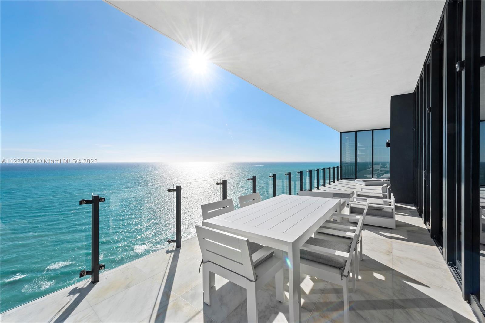 MUSE CONDO - Residential