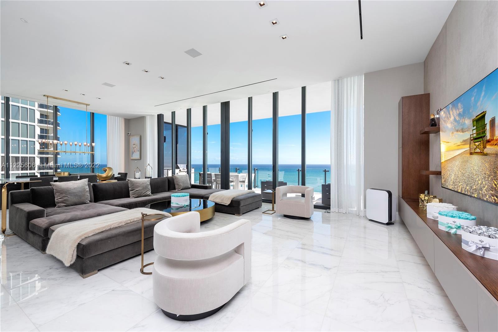 MUSE CONDO - Residential