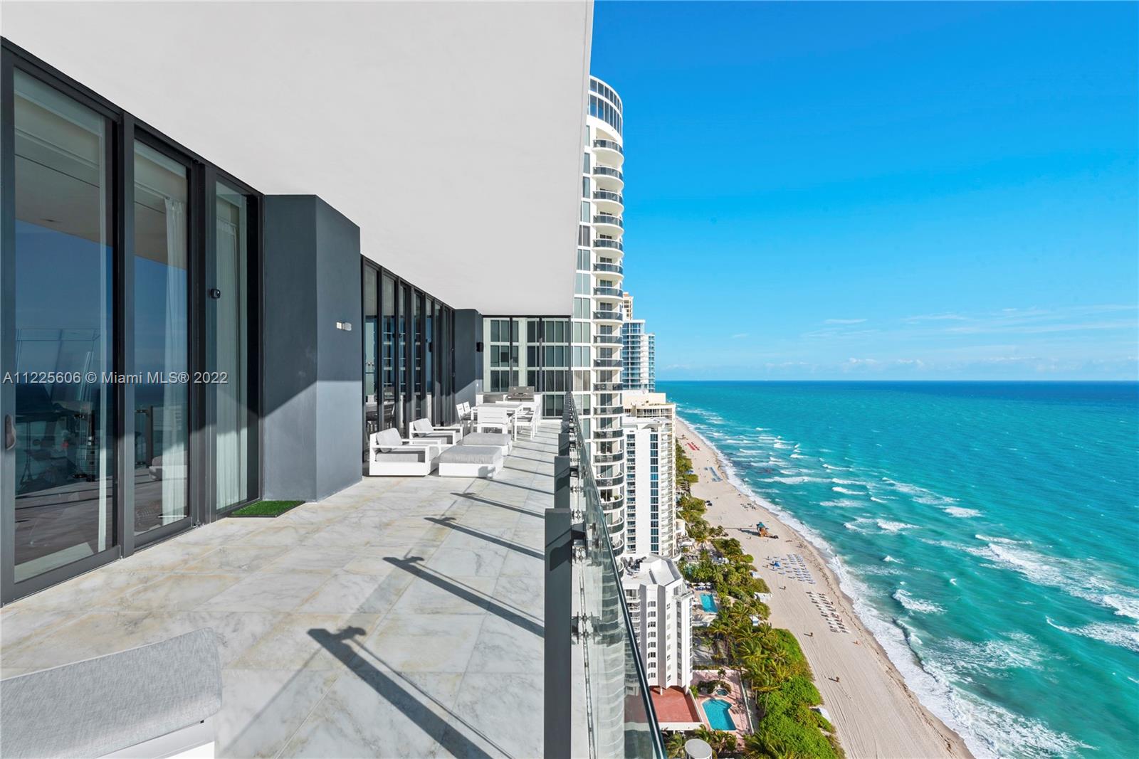 MUSE CONDO - Residential