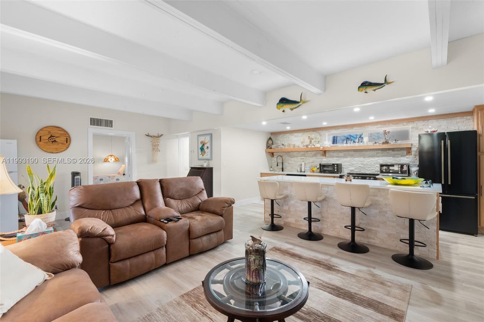 TWIN OAKS - Residential