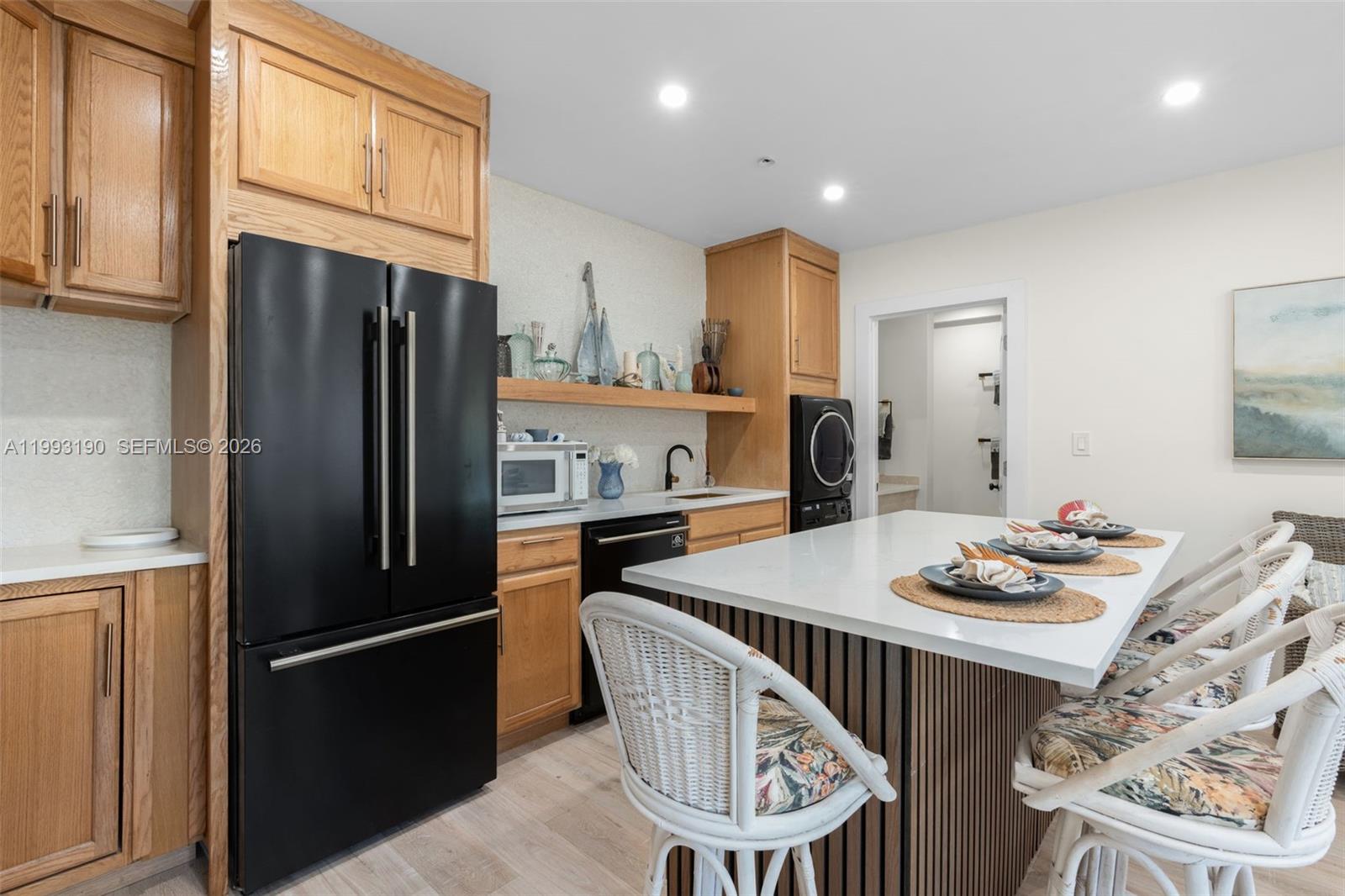 TWIN OAKS - Residential