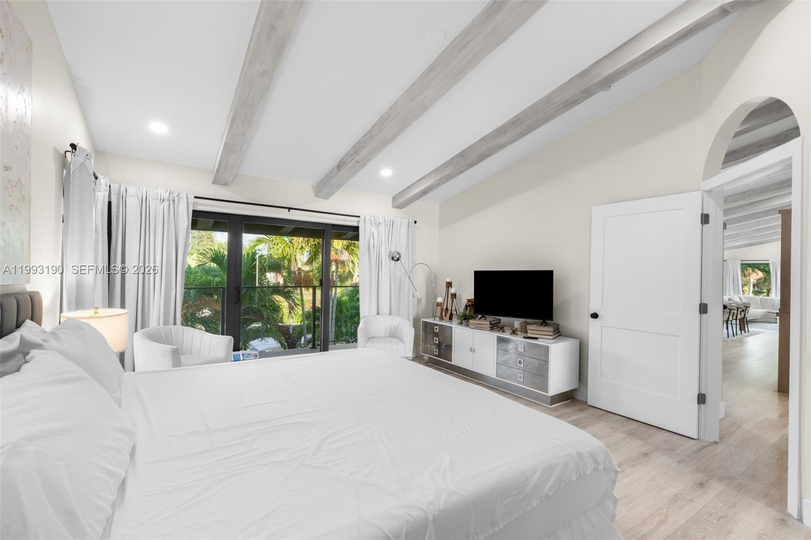 TWIN OAKS - Residential