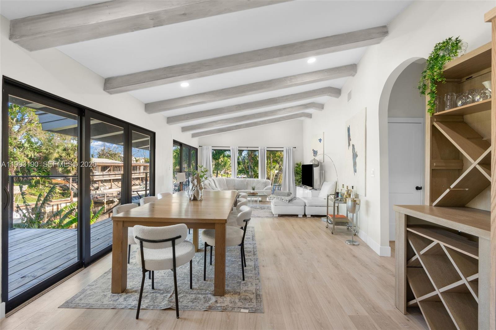 TWIN OAKS - Residential