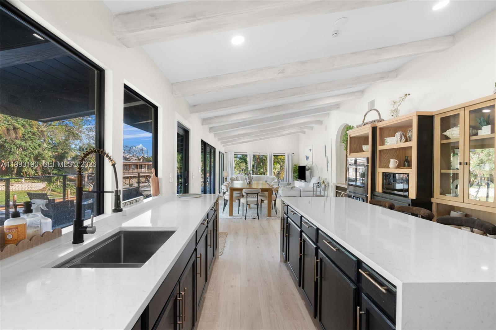 TWIN OAKS - Residential