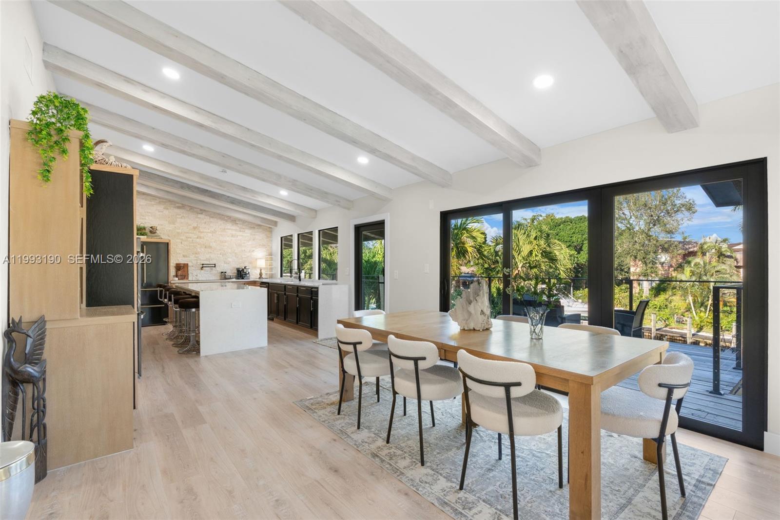 TWIN OAKS - Residential