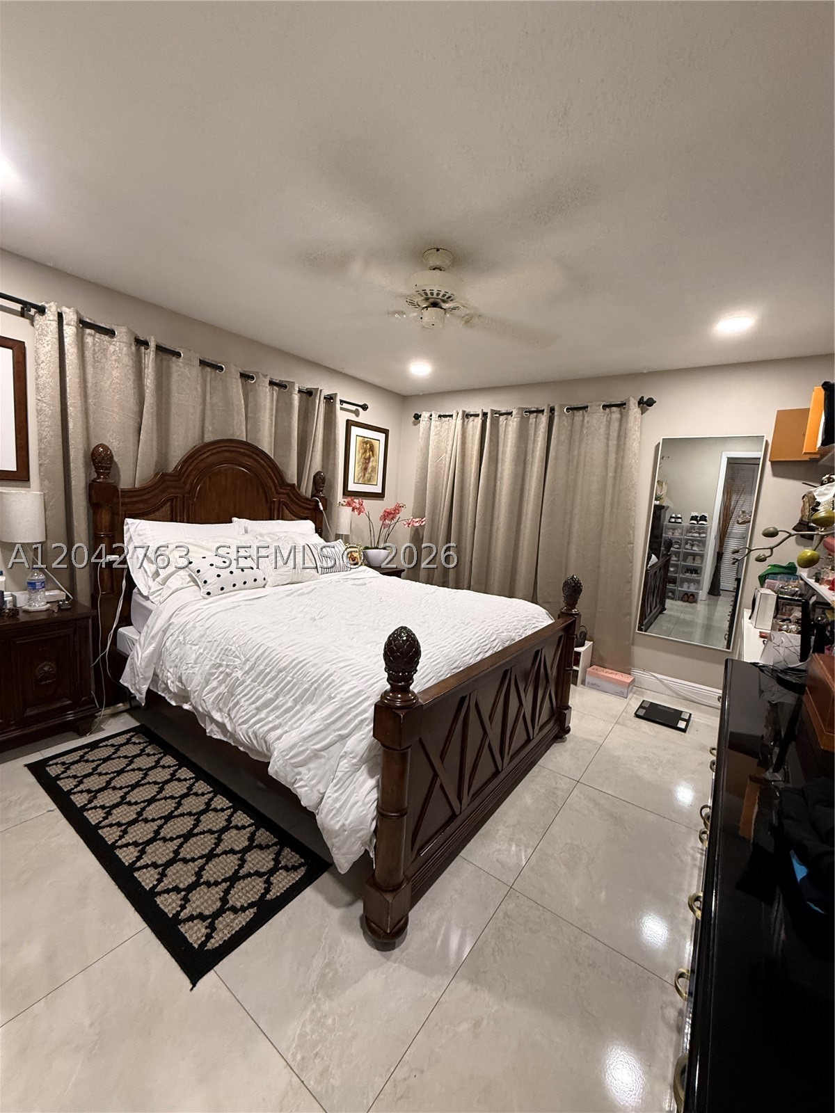 CRYSTAL LAKE CONDO 4100 - Residential