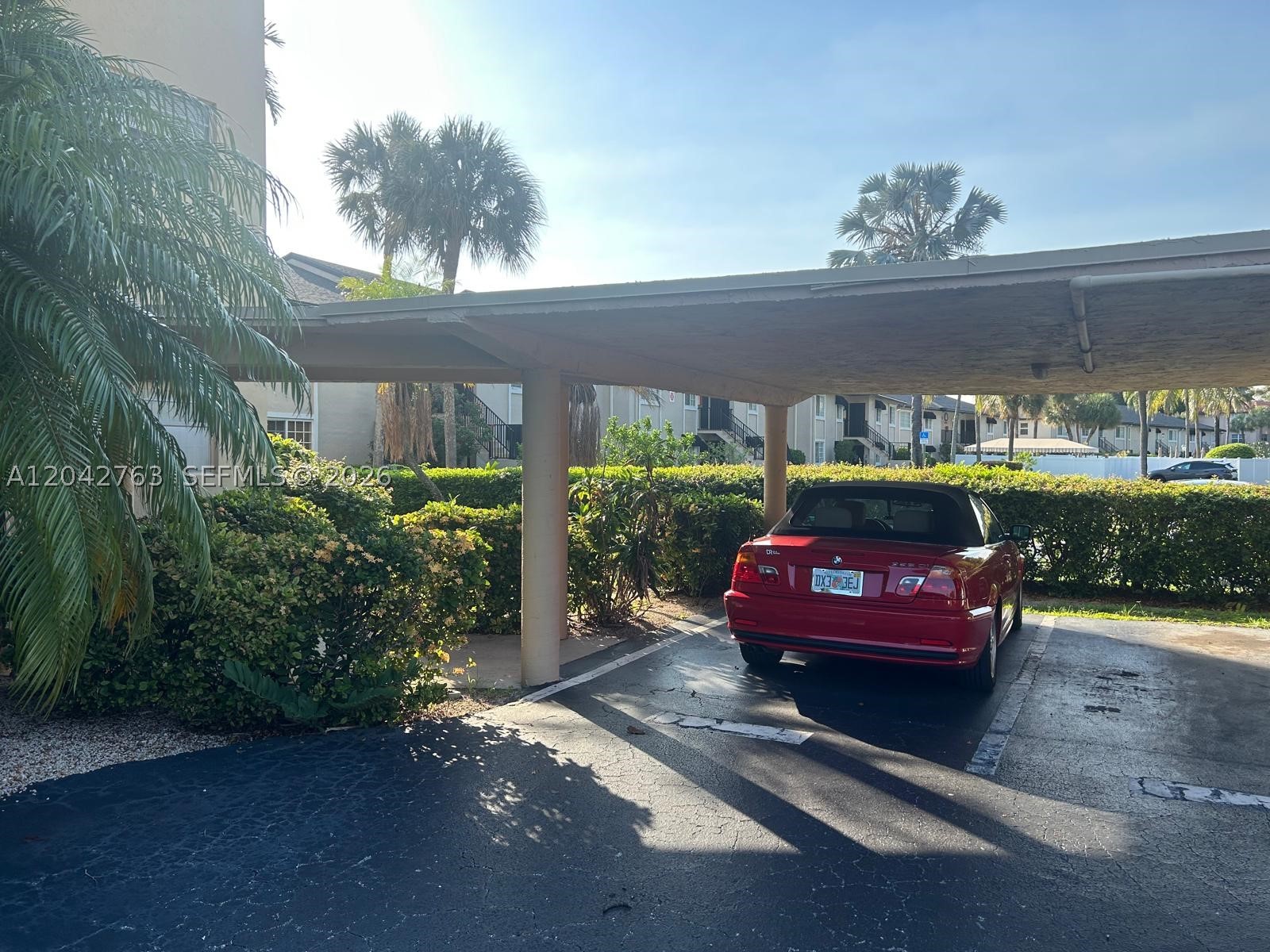 CRYSTAL LAKE CONDO 4100 - Residential