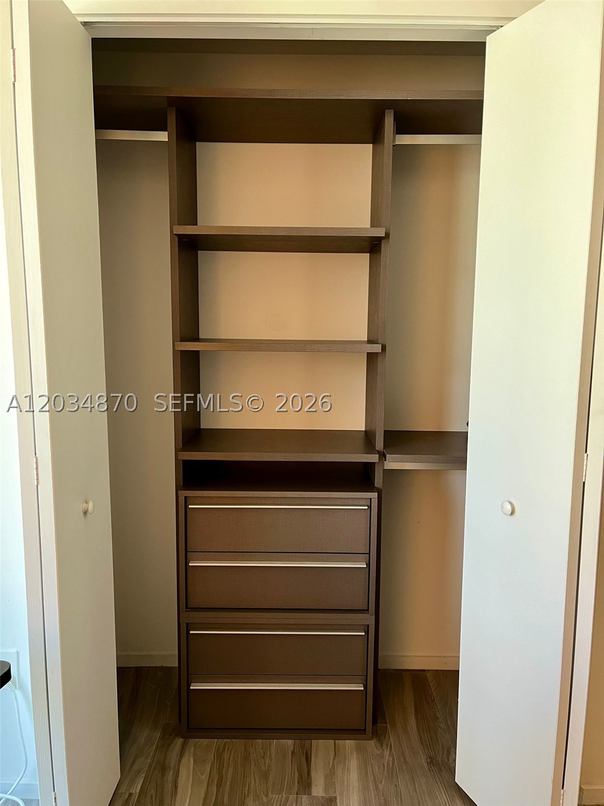 801 SMA RESIDENCES CONDO - Residential Lease