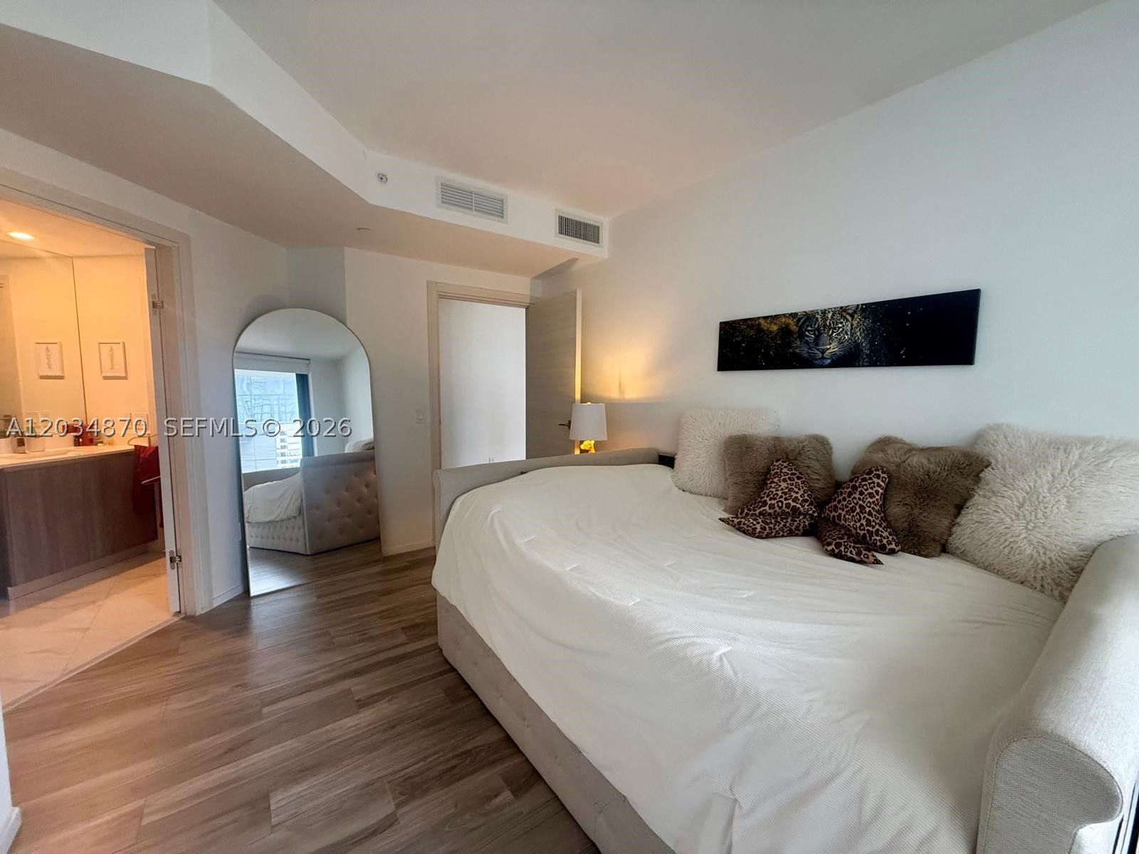 801 SMA RESIDENCES CONDO - Residential Lease