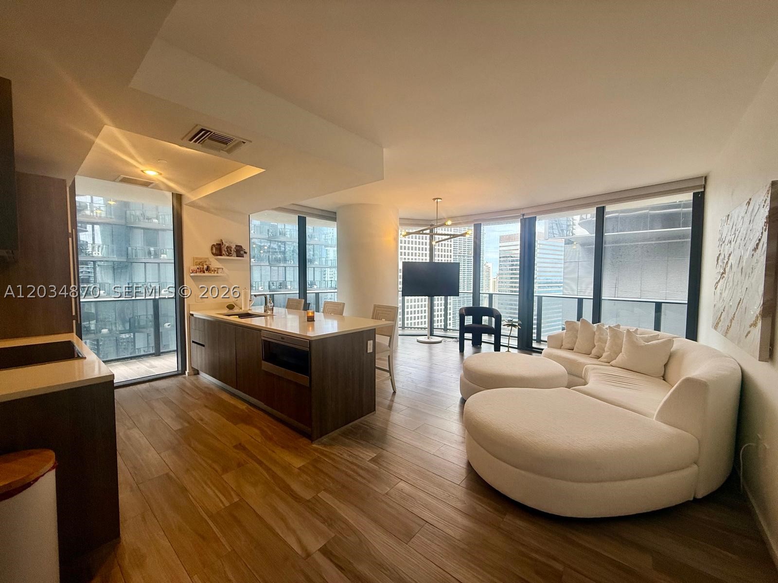 801 SMA RESIDENCES CONDO - Residential Lease