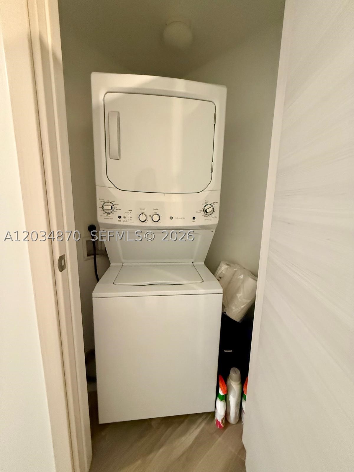 801 SMA RESIDENCES CONDO - Residential Lease