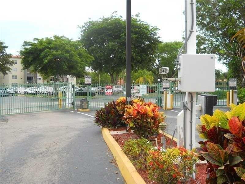 COURTYARDS OF BROWARD CON - Residential