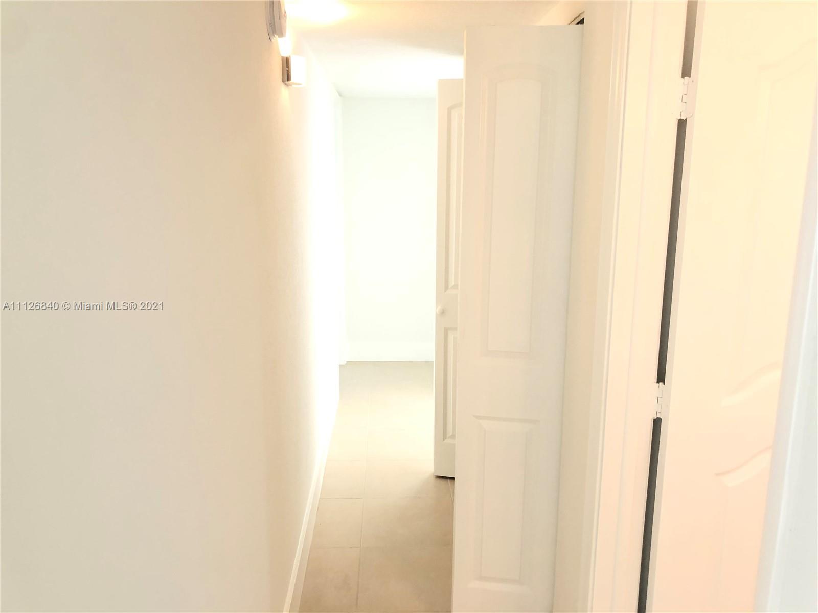 DADELAND PLACE CONDO - Residential
