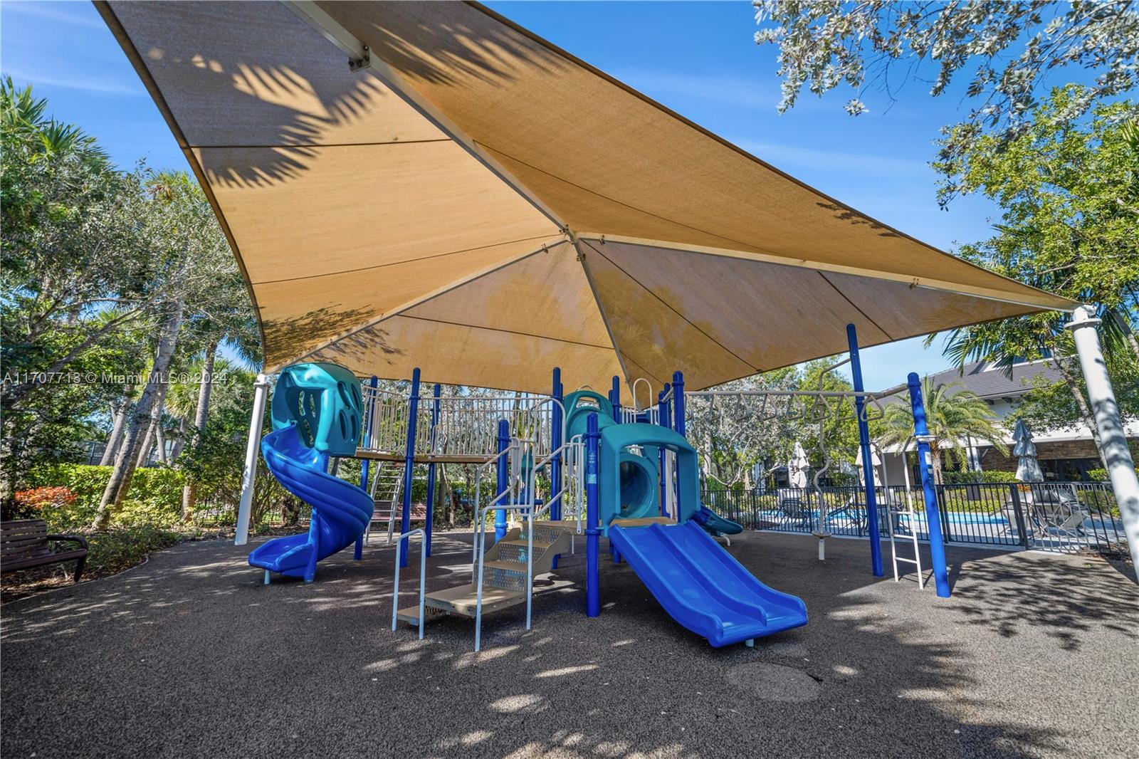 WATERCREST-42 ACRES - Residential