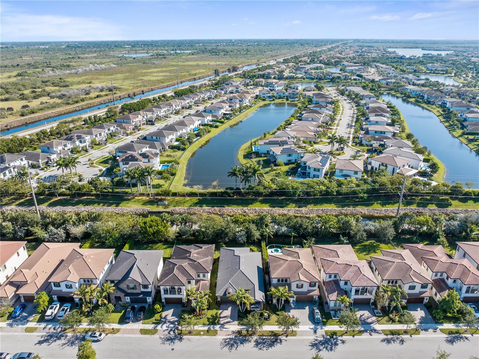 WATERCREST-42 ACRES - Residential