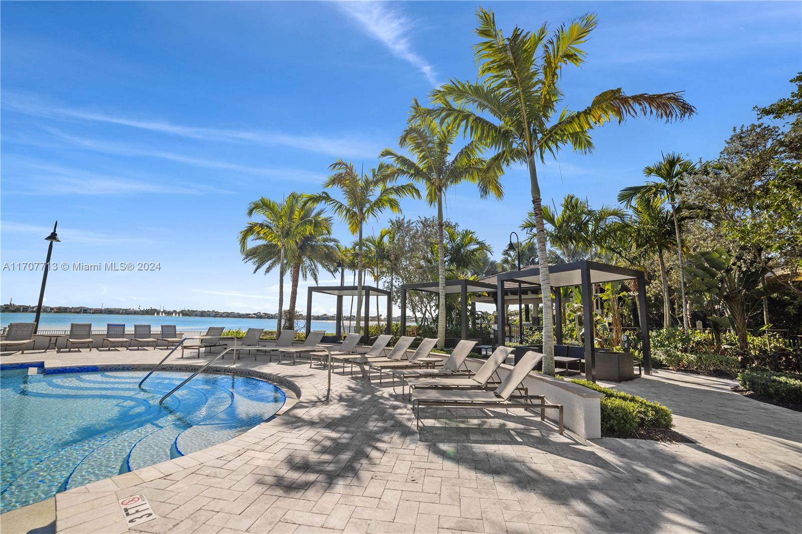 WATERCREST-42 ACRES - Residential