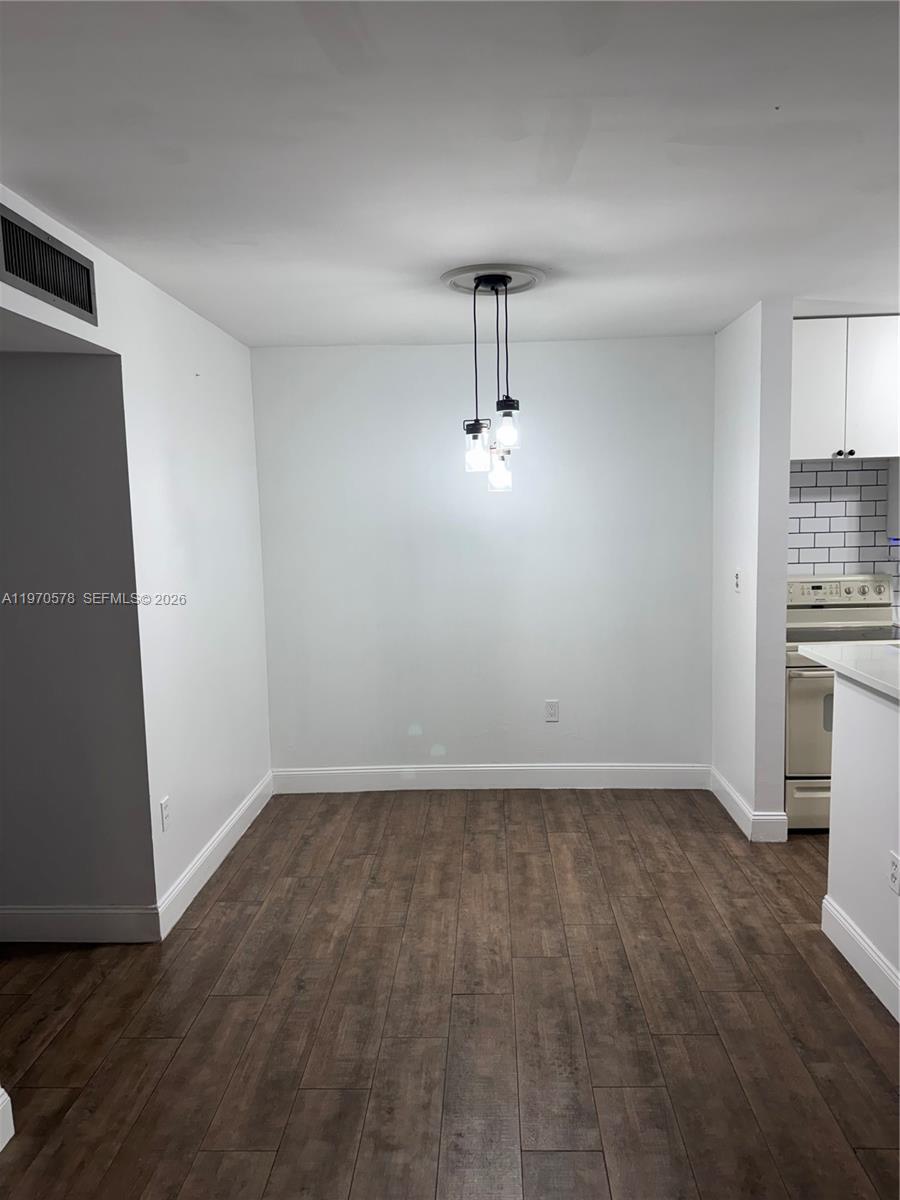 COUNTRYSIDE VILLAGE CONDO - Residential