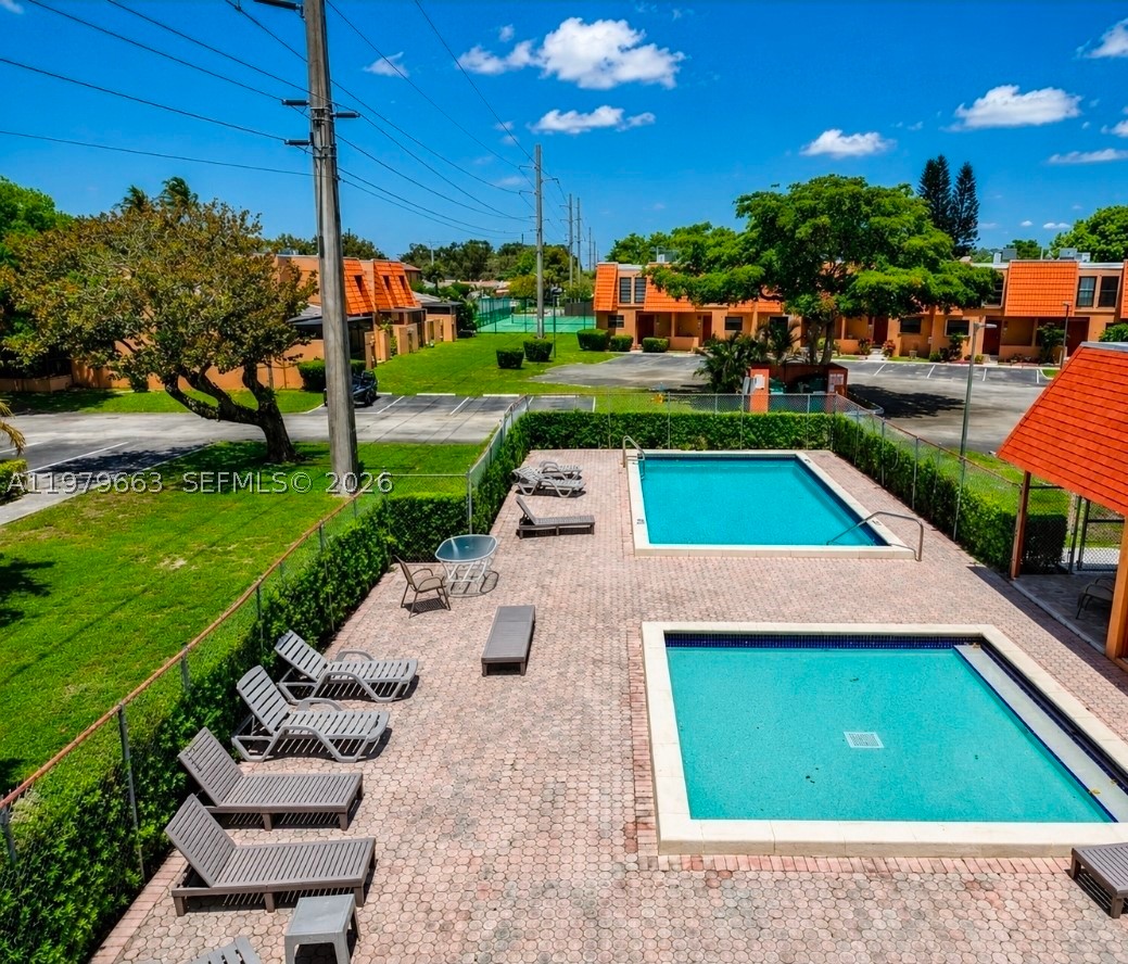 WESTVIEW CONDOMINIUM NO T - Residential