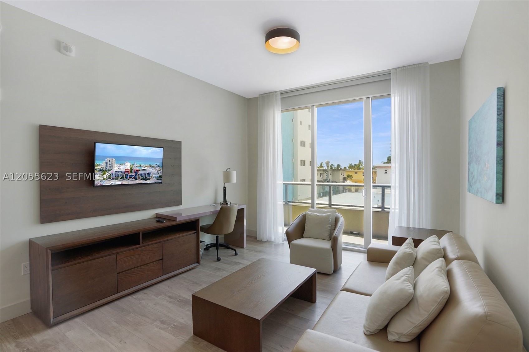 COSTA HOLLYWOOD CONDO - Residential