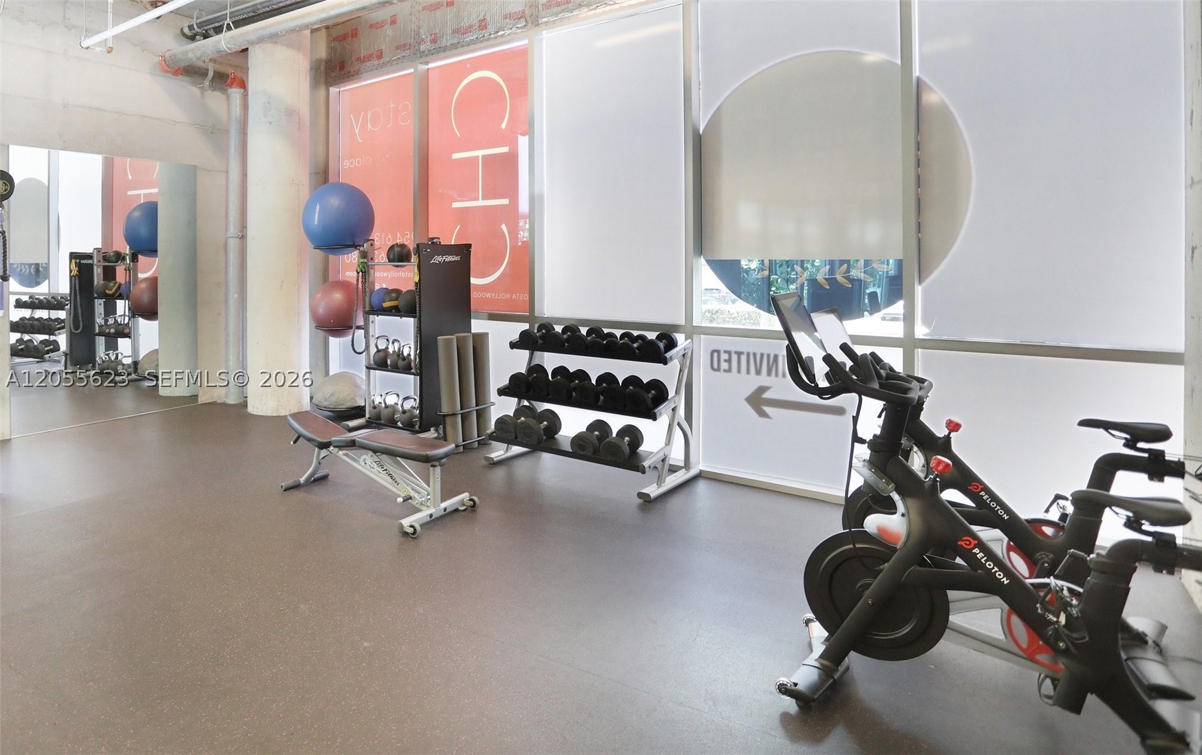 COSTA HOLLYWOOD CONDO - Residential