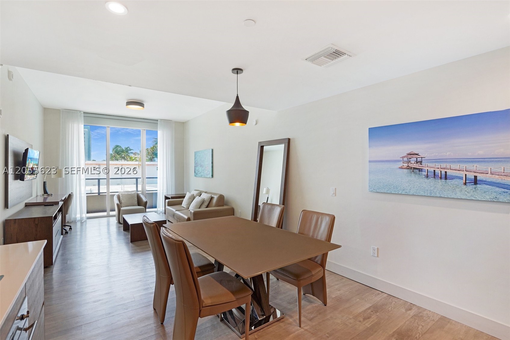 COSTA HOLLYWOOD CONDO - Residential