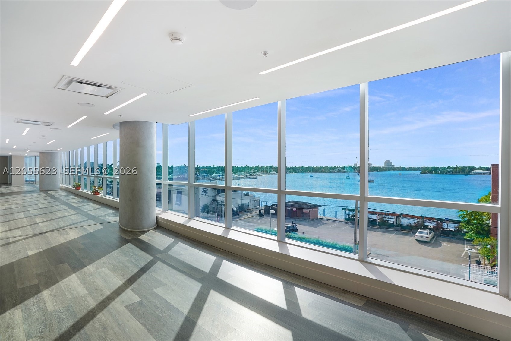COSTA HOLLYWOOD CONDO - Residential