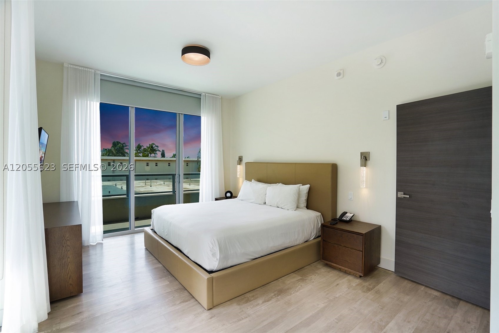 COSTA HOLLYWOOD CONDO - Residential