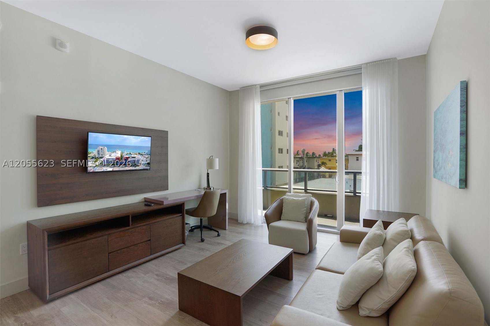 COSTA HOLLYWOOD CONDO - Residential