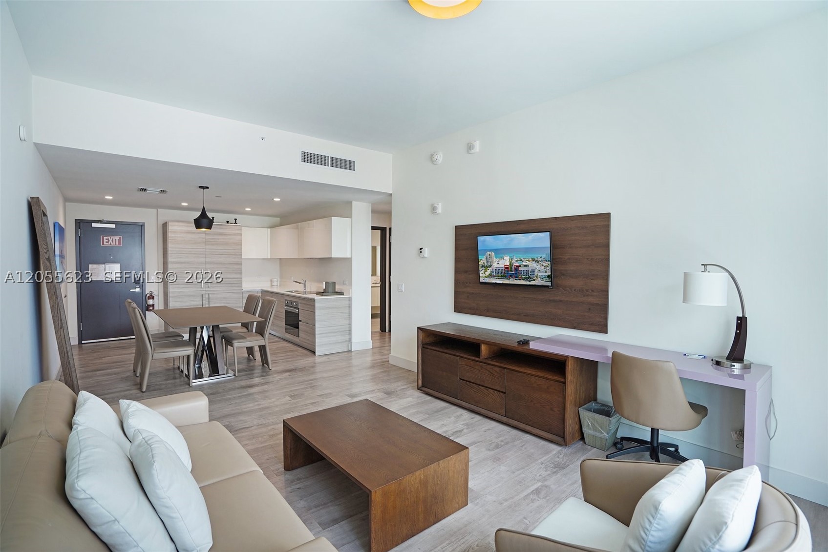 COSTA HOLLYWOOD CONDO - Residential