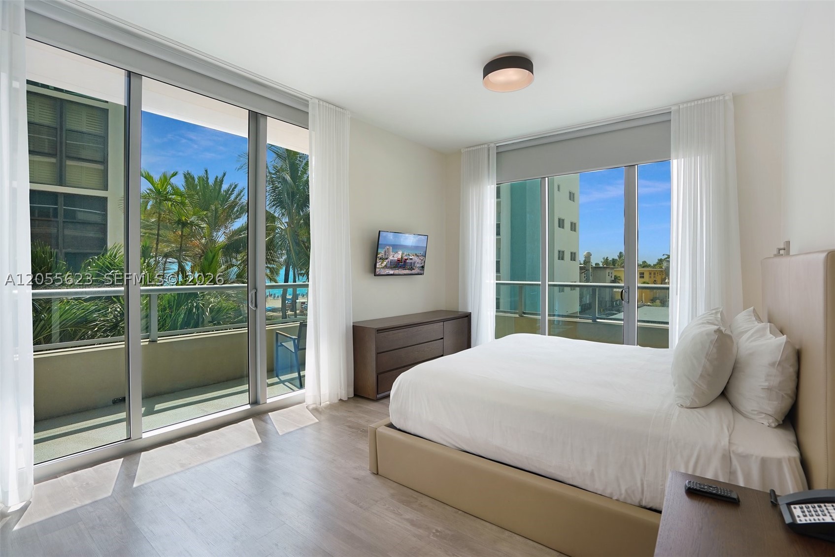 COSTA HOLLYWOOD CONDO - Residential