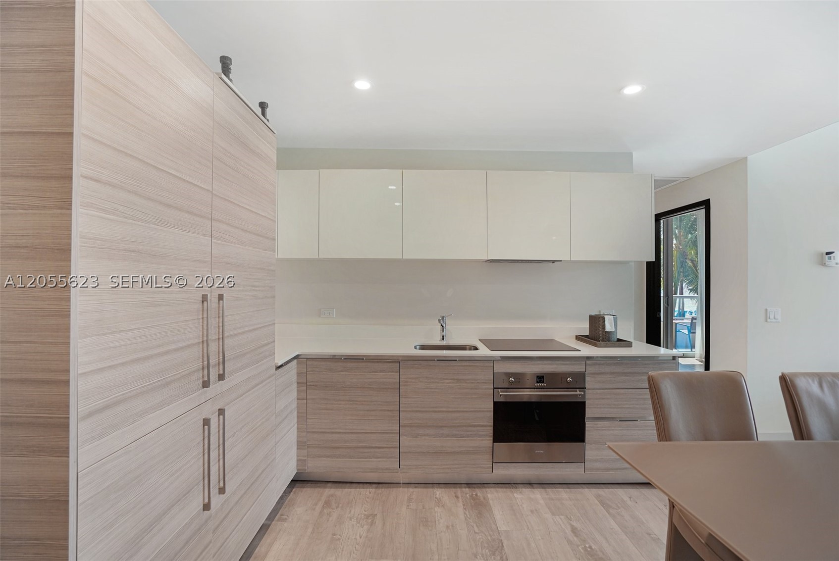 COSTA HOLLYWOOD CONDO - Residential