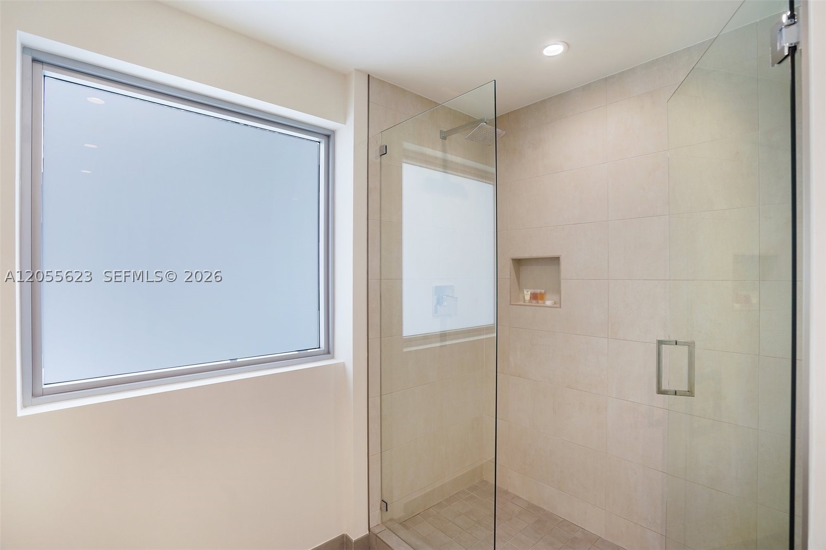 COSTA HOLLYWOOD CONDO - Residential