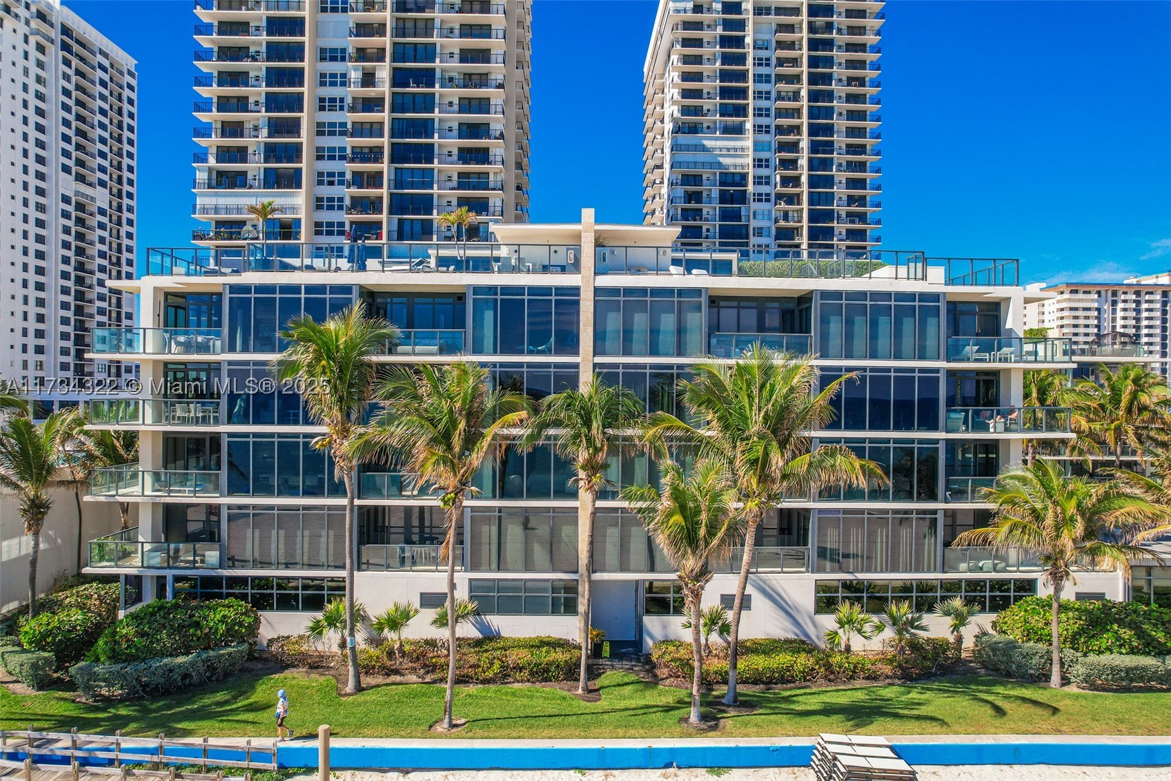 SAGE BEACH CONDO - Residential