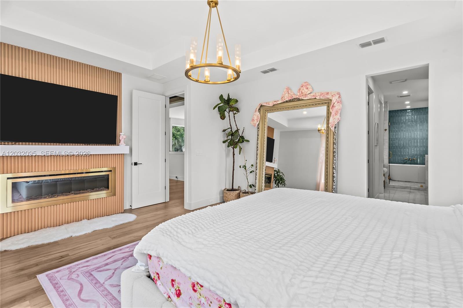 HANDSONHURST PARK - Residential