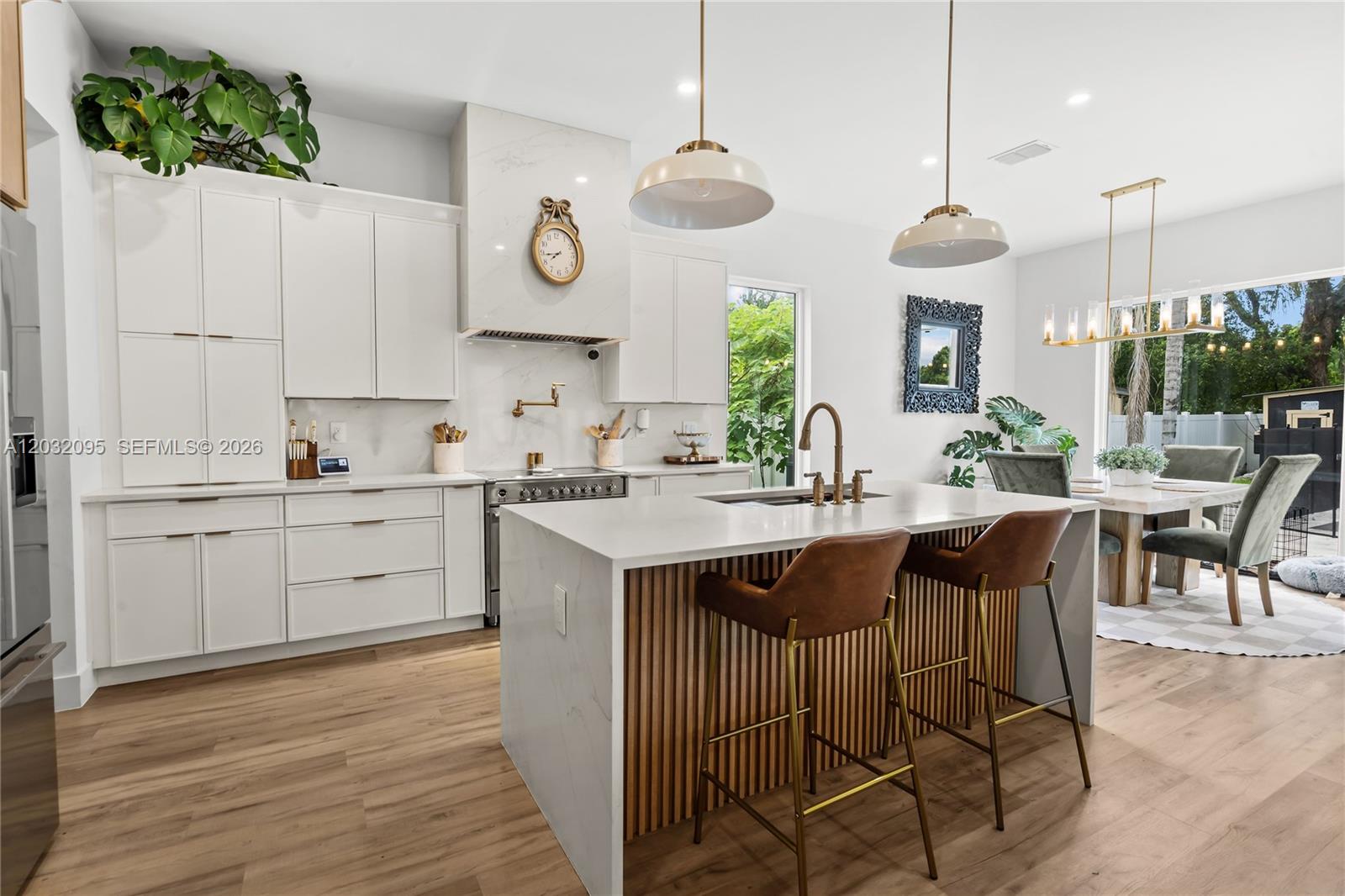 HANDSONHURST PARK - Residential