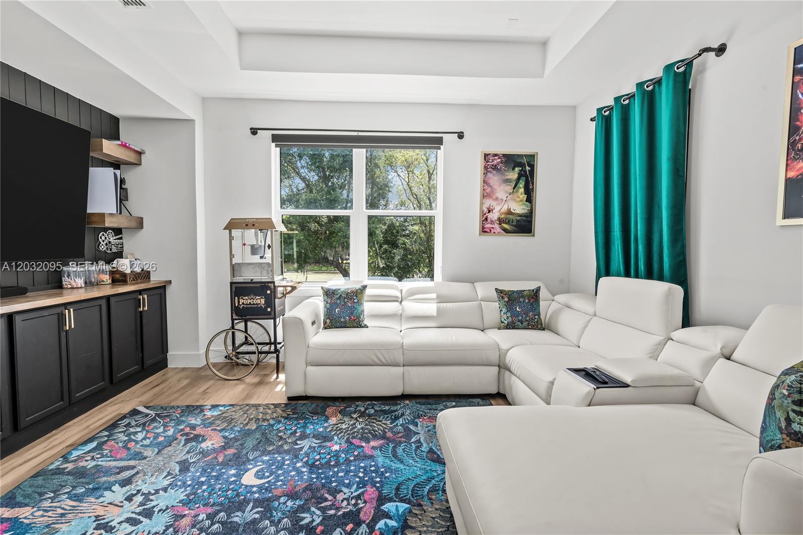 HANDSONHURST PARK - Residential