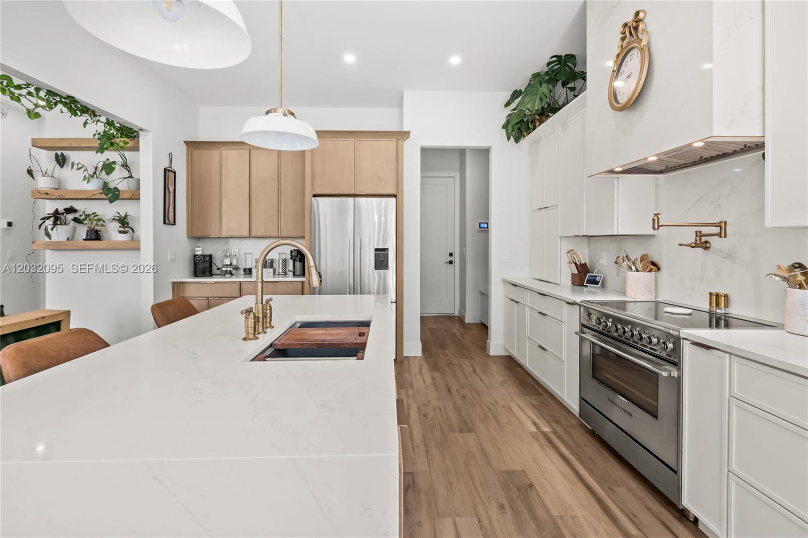 HANDSONHURST PARK - Residential