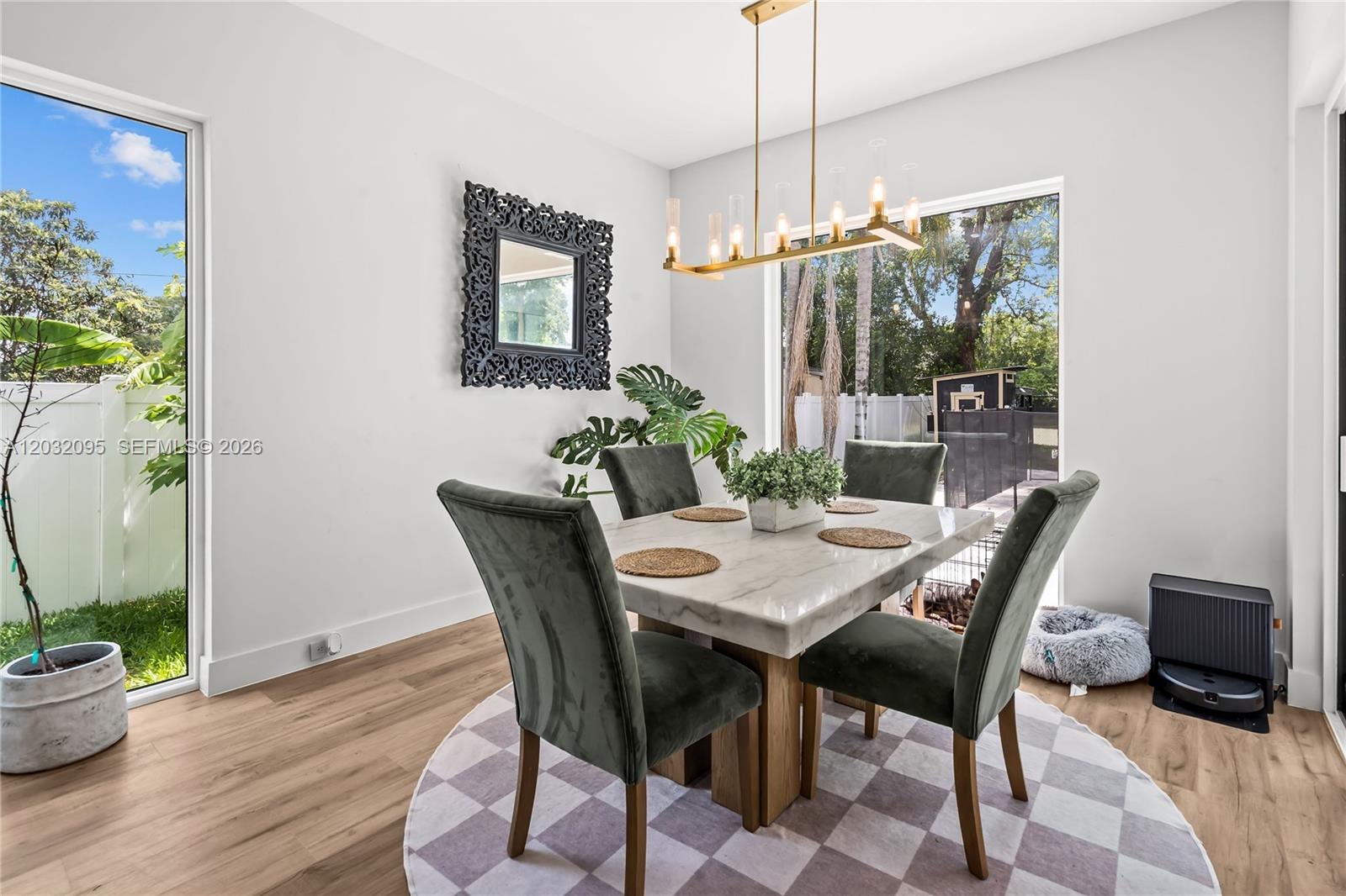 HANDSONHURST PARK - Residential
