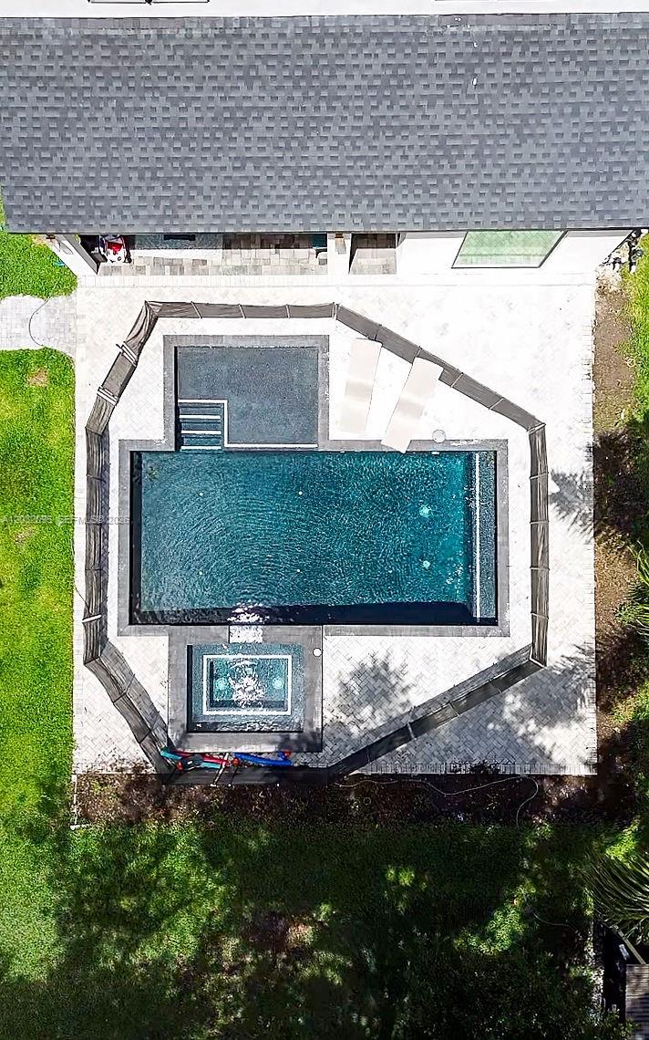 HANDSONHURST PARK - Residential