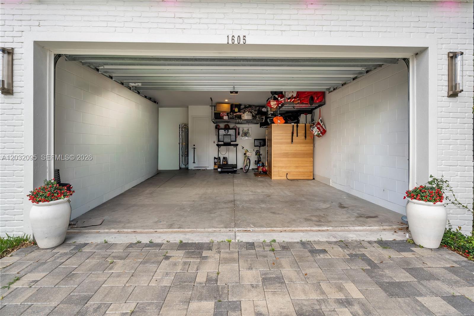 HANDSONHURST PARK - Residential