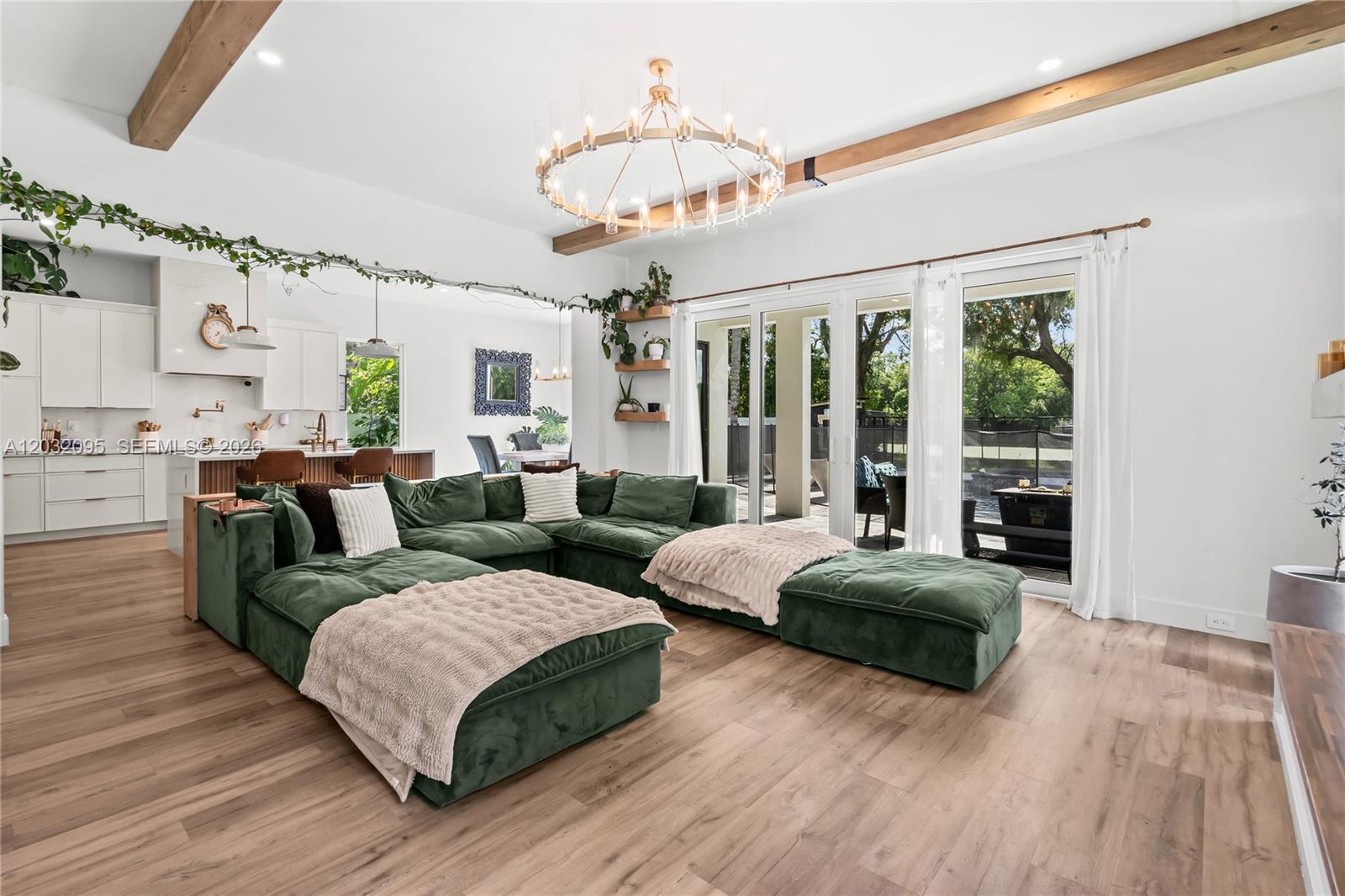 HANDSONHURST PARK - Residential