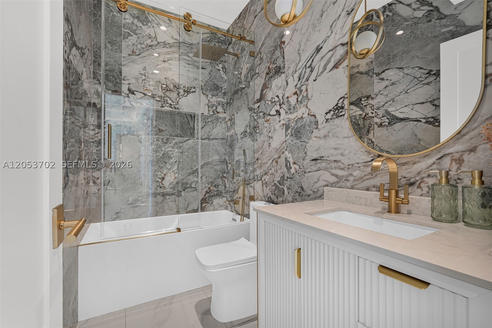 ISLAND PLACE AT BAY HARBO - Residential