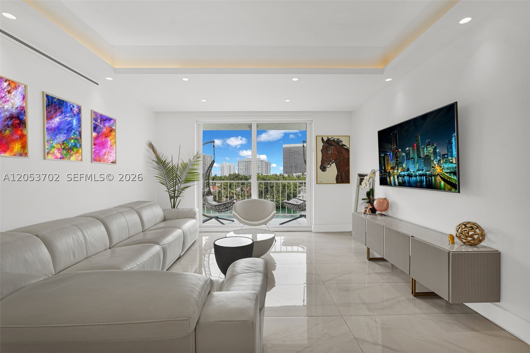 ISLAND PLACE AT BAY HARBO - Residential