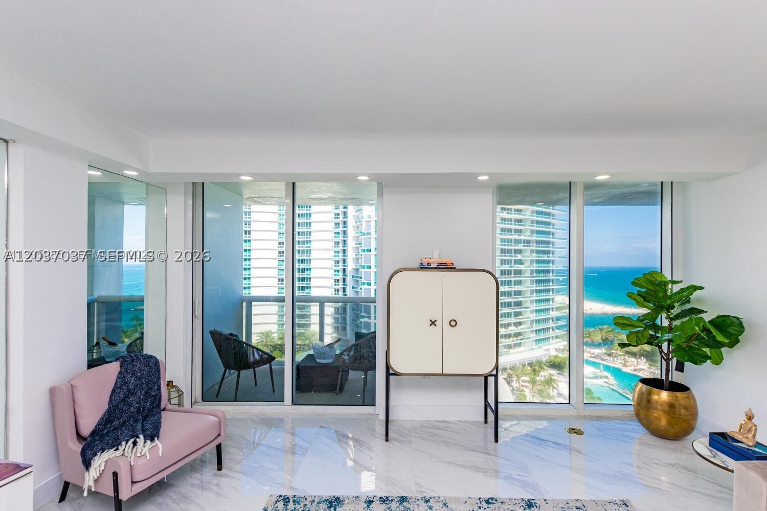 HARBOUR HOUSE - Residential Lease