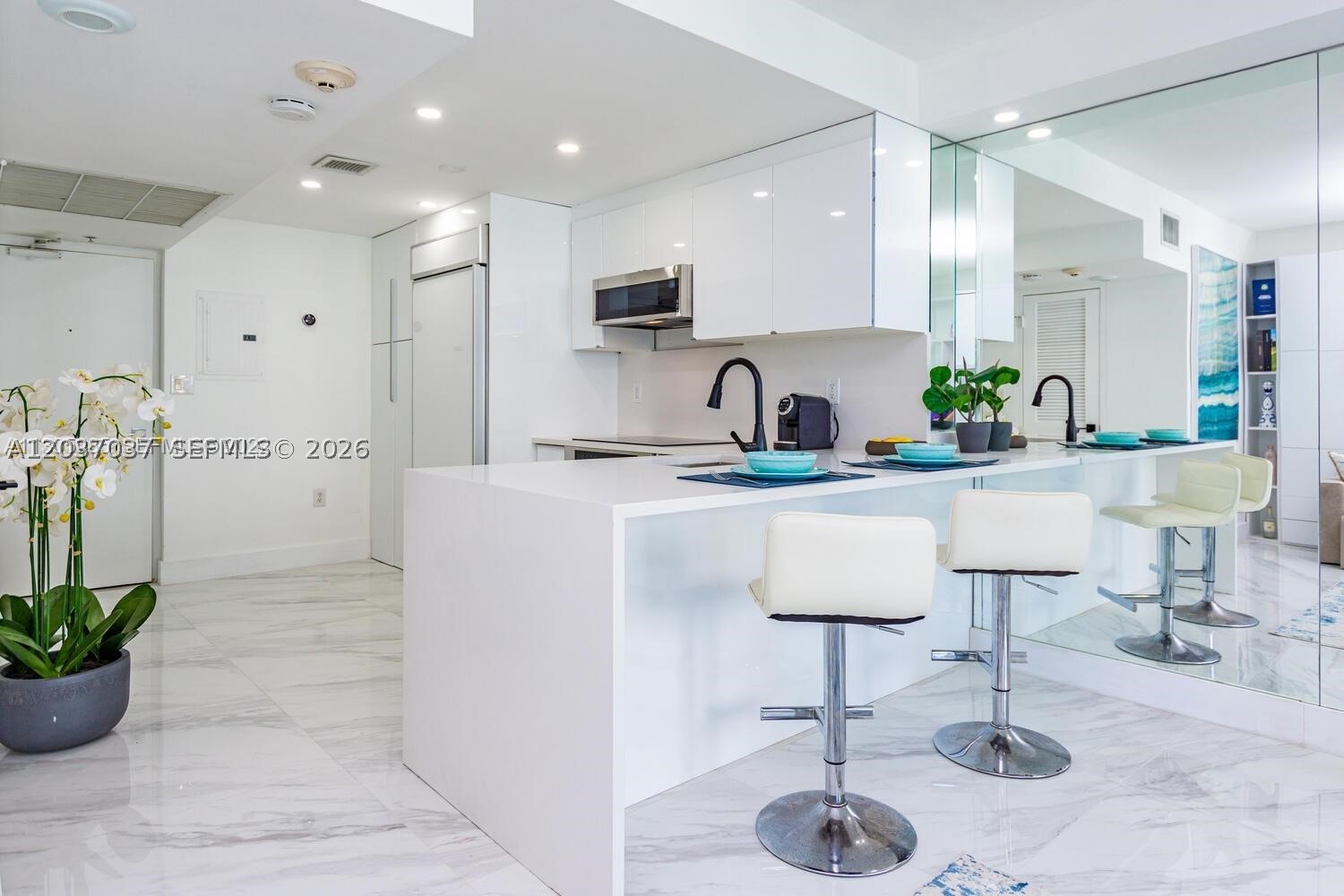 HARBOUR HOUSE - Residential Lease