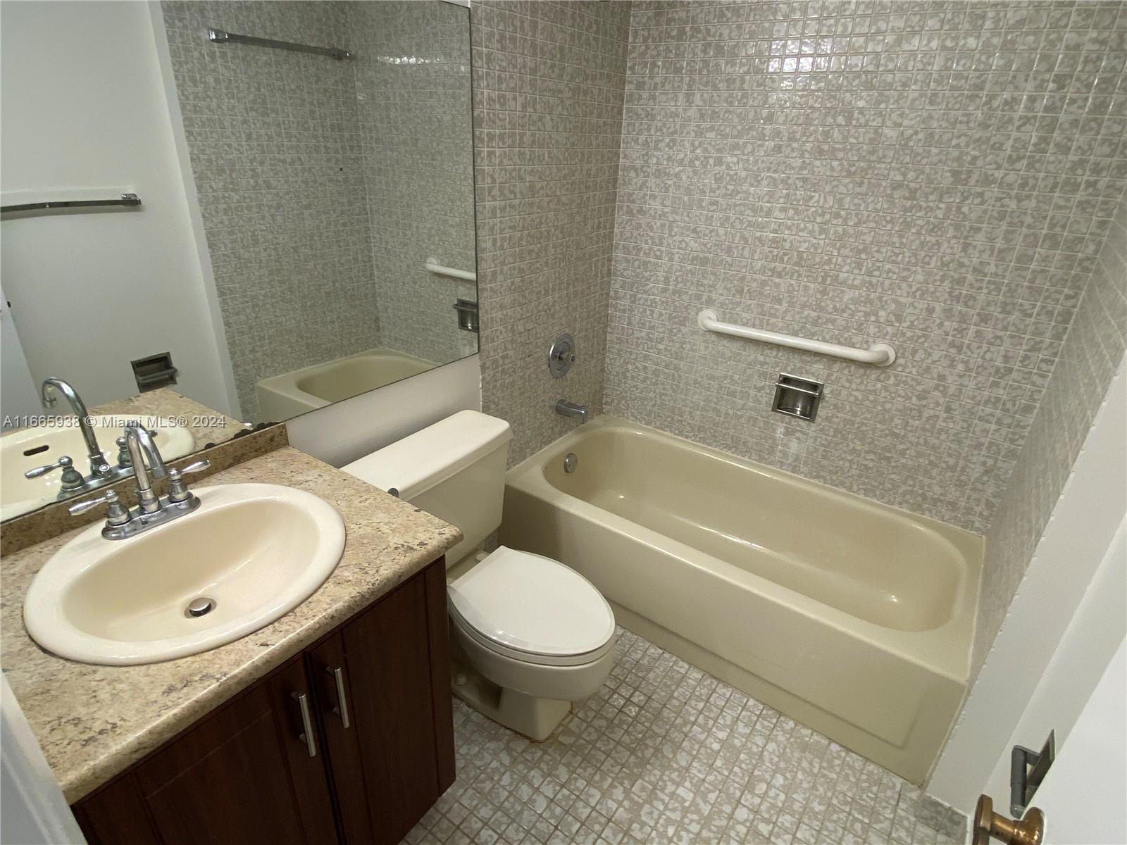 LAS BRISAS VILLAGE CONDO - Residential Lease